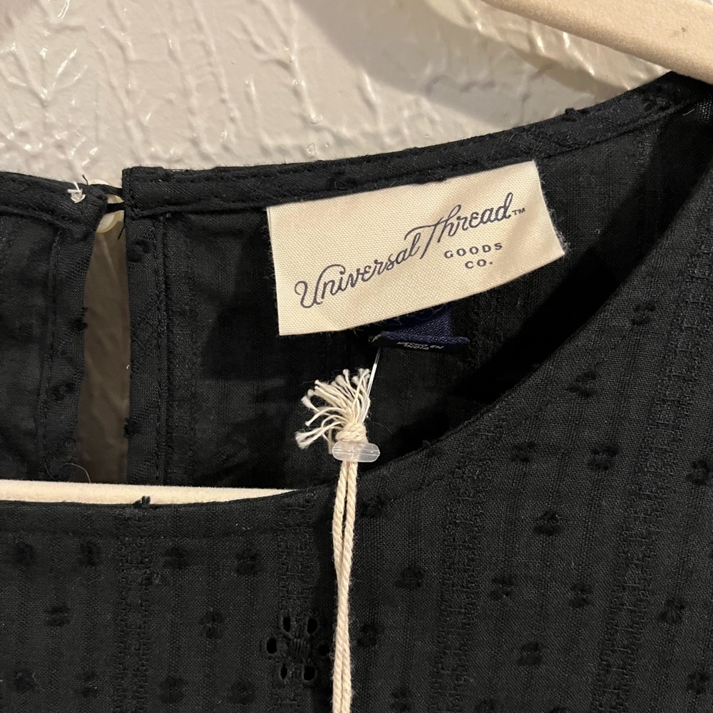 NEW Universal Thread Black Ruffle Blouse - Picture 14 of 14